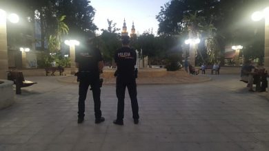 Photo of La Policía Local sanciona a 15 jóvenes que hacían botellón sin mascarilla en Vistabella