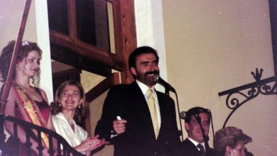 Photo of Que quede entre nos. Juan y Medio, pregonero en las fiestas de Alcantarilla (año 2000)