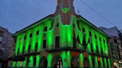 Photo of Luces verdes en apoyo a los familiares y a los afectados por la ELA
