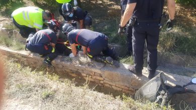 Photo of Hospitalizado un hombre tras caer con su motocicleta en una acequia en el Camino de la Independencia