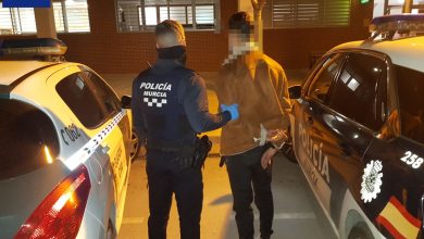 Photo of Detenidos dos atracadores que encerraron a dos empleados de una empresa de paquetería en Sangonera
