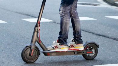 Photo of Un coche golpea a tres jóvenes en patinete en la carretera de Alcantarilla y uno es trasladado al hospital