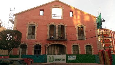 Photo of La antigua fábrica conservera Esteva descubre su fachada, en fase avanzada de restauración