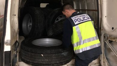 Photo of Detenidas dos personas por robar ruedas de camión en una empresa del Polígono y otra por comprarlas