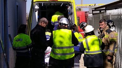 Photo of Hospitalizado un trabajador que cayó a la zanja de unas obras en Rincón de Seca