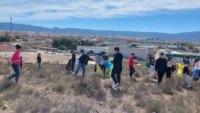 Photo of Cuatrocientos voluntarios recogen la basura de los parajes naturales de Alcantarilla