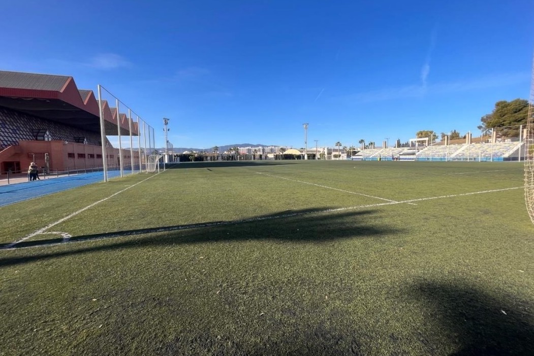 Abren las pistas de tenis del polideportivo municipal totalmente renovadas Alcantarilla Digital