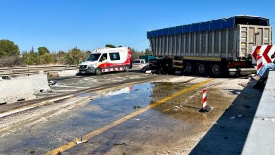 Photo of Herido el conductor de un camión que chocó contra la mediana de la autovía del Noroeste