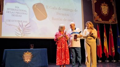 Photo of Premios Bastón de Oro para ‘el Chuchi’, histórico futbolista, y para los veteranos paracaidistas