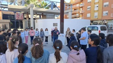 Photo of Alumnos de tres colegios participan en el Día del Comercio Local de Alcantarilla