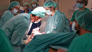 Photo of La Arrixaca facilitará que las mujeres puedan estar acompañadas durante la cesárea