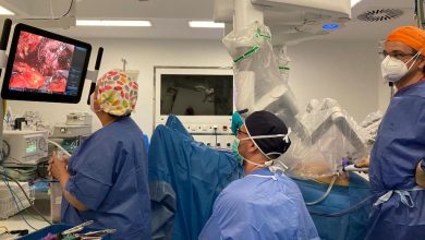 Photo of El robot DaVinci ha operado ya a cinco mil murcianos