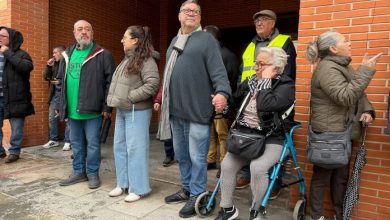 Photo of Llaman a la movilización para evitar hoy el desahucio de una mujer enferma y su familia
