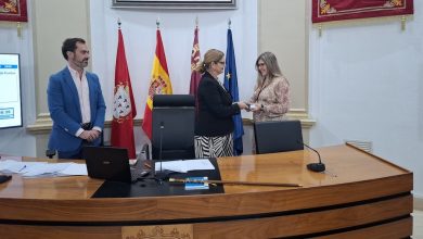 Photo of Ruth Bernal Nicolás toma posesión como concejal tras la renuncia de Víctor Martínez del Baño