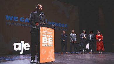 Photo of Manuel Hernández, de La Boca Te Lía, recibe el Premio CaixaBank Jóvenes Empresarios