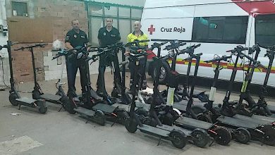 Photo of La Policía Local decomisa 22 patinetes en una tarde por no cumplir la normativa
