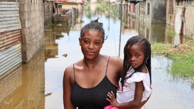 Photo of Más de mil millones de niños están expuestos a al menos tres amenazas climáticas