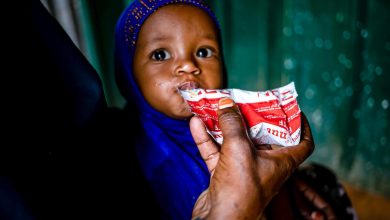 Photo of Pasta de cacahuete, el alimento terapéutico que ha salvado a millones de niños con desnutrición