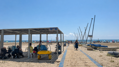 Photo of La falta de accesibilidad a las playas condiciona las vacaciones de muchas personas